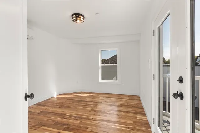 $2,300 | 8 Enon Street, Unit 204, Beverly, MA 01915