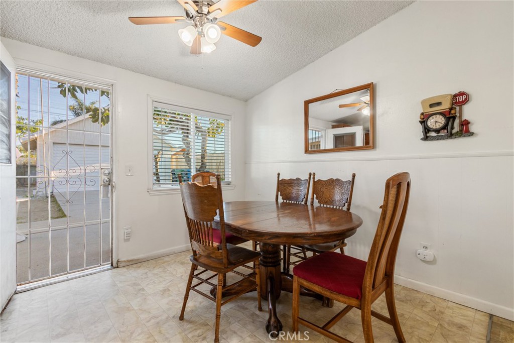 12918 Pinney Street Pacoima, CA 91331 - Photo 8 of 27