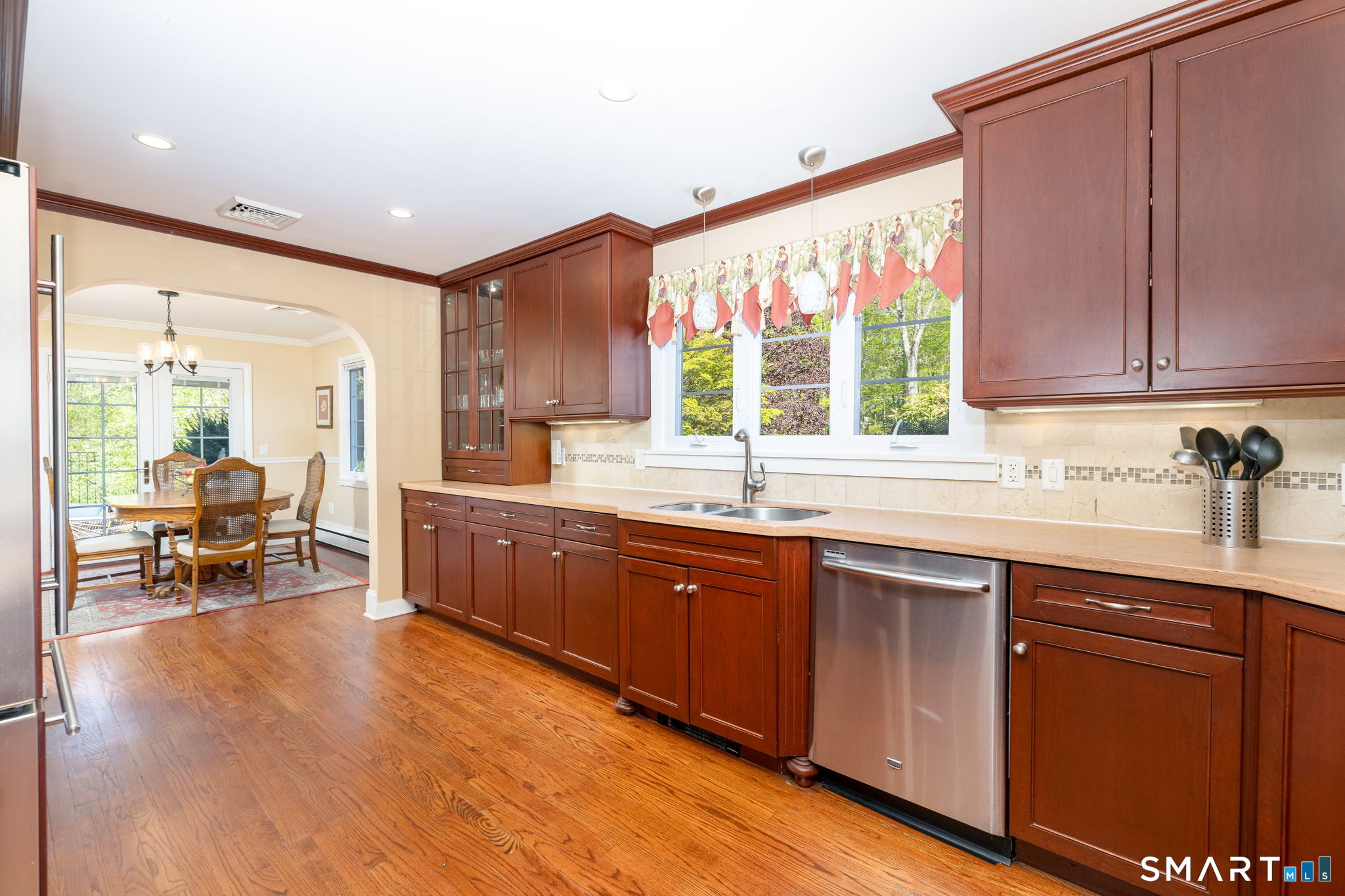 116 Case Street Norwich, CT 06360 - Photo 10 of 40