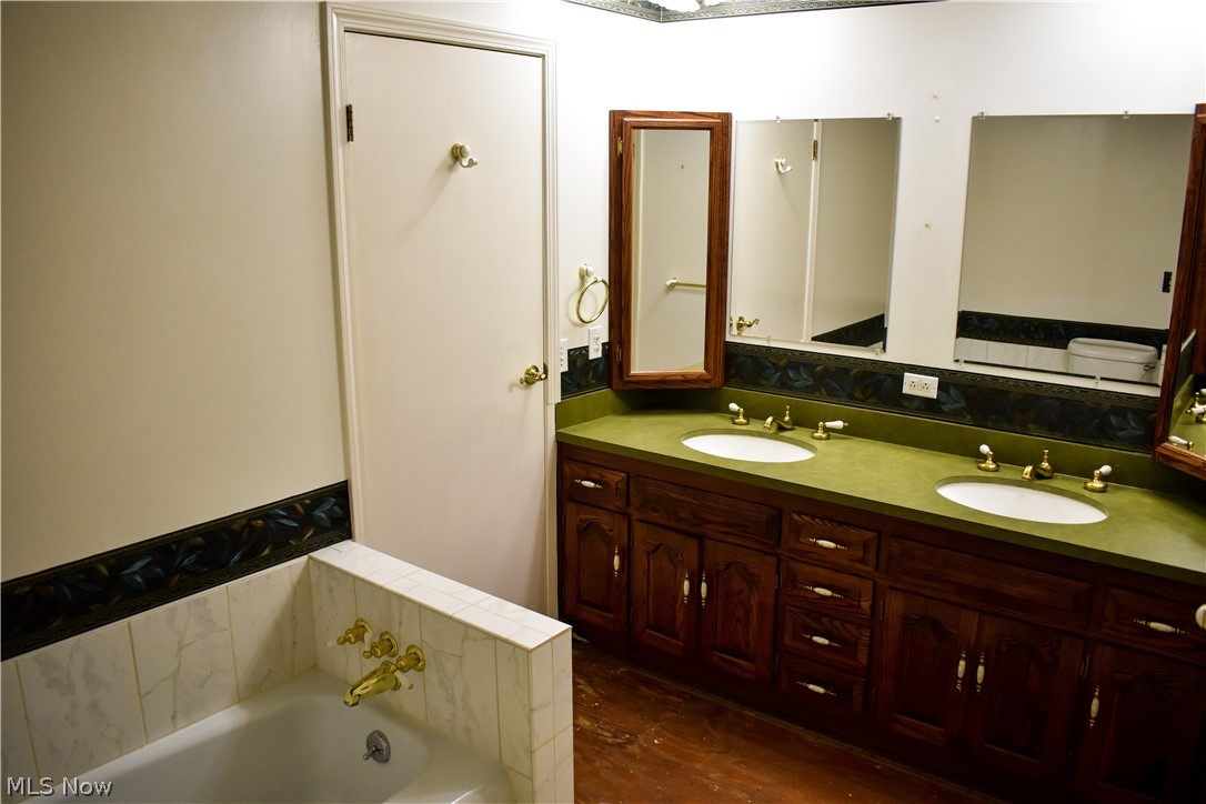 18749 Alexander Road Walton Hills, OH 44146 - Photo 17 of 25