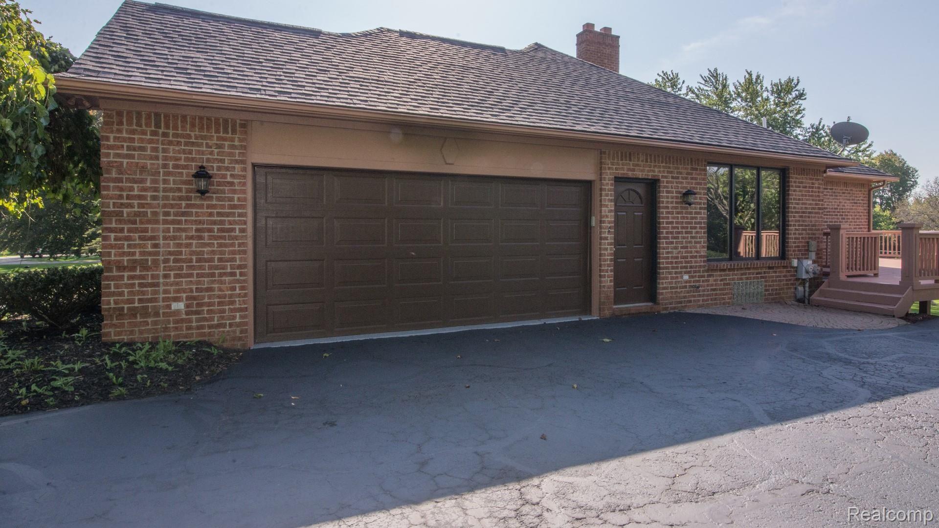 2632 Mcclintock Road Bloomfield Hills, MI 48302 - Photo 32 of 39 003__4.jpg