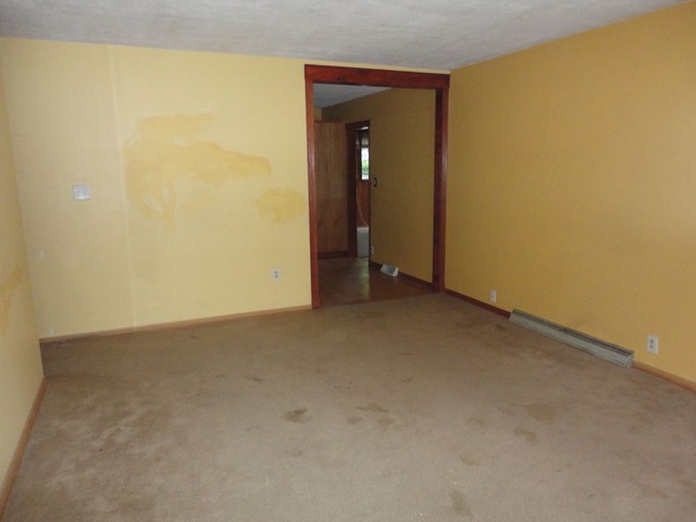 927 16th Street Rochelle, IL 61068 - Photo 4 of 11