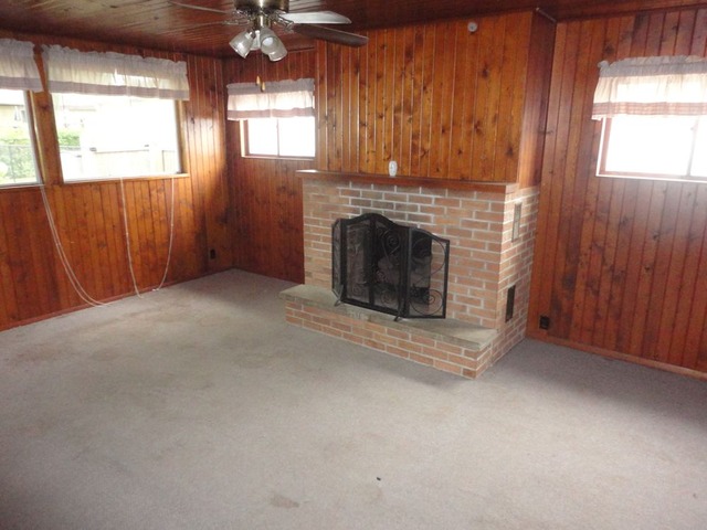 927 16th Street Rochelle, IL 61068 - Photo 5 of 11