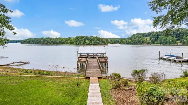 $550,000 | 158 Wildwood Trail Drive, Statesville, NC 28677