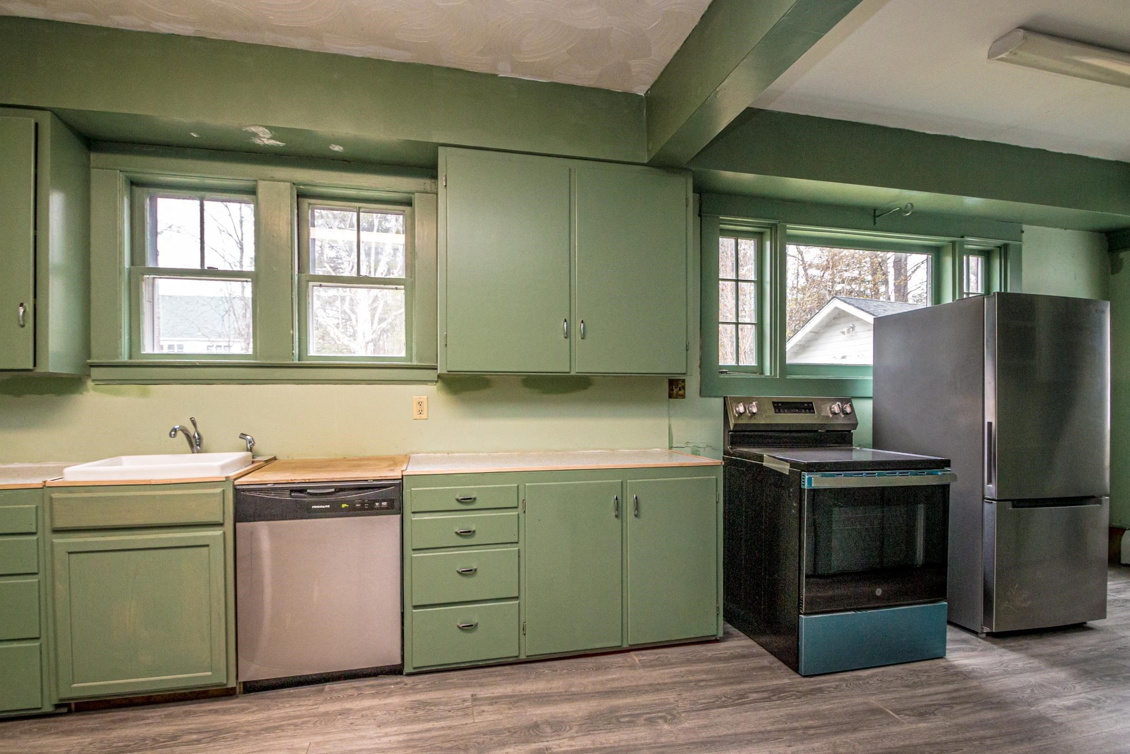 42 Elm Street Lunenburg, VT 05906 - Photo 18 of 43