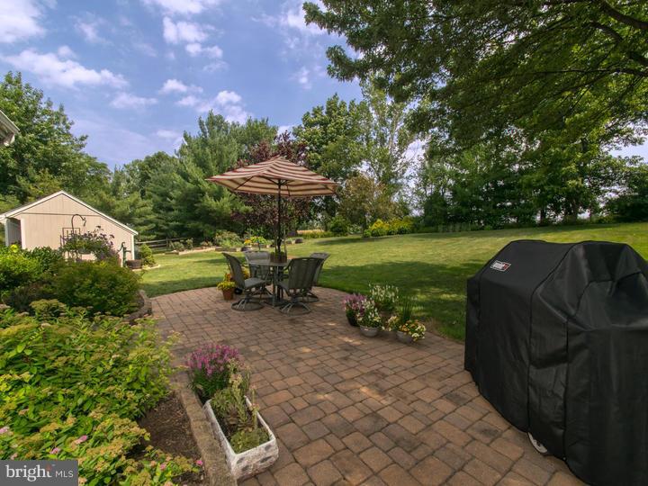 552 Beck Road Souderton, PA 18964 - Photo 22 of 25 Patio