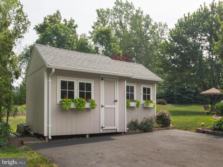 552 Beck Road Souderton, PA 18964 - Photo 23 of 25 Storage Shed