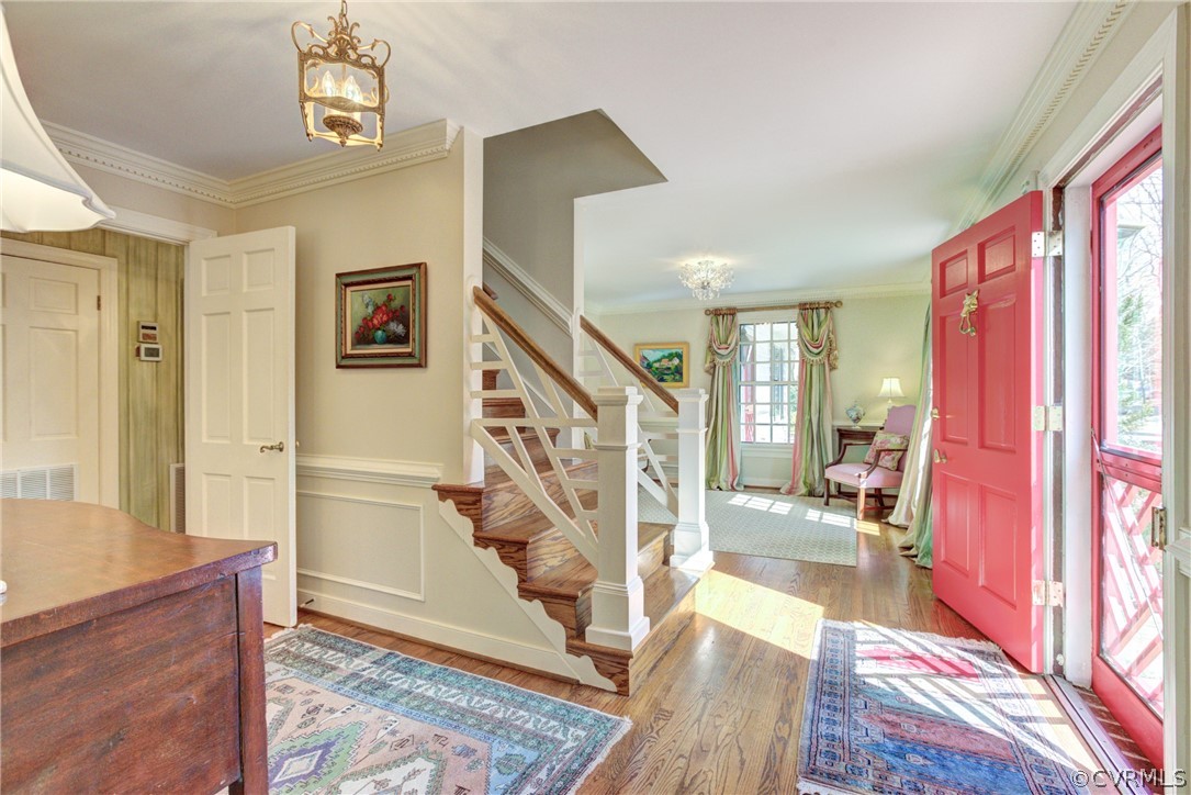 9810 Kingsbridge Road Henrico, VA 23238 - Photo 5 of 32 a view of an entryway with workspace and wooden floor