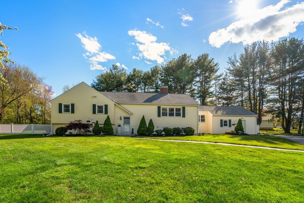 13 Pinecrest Road Andover, MA 01810 - Photo 2 of 40