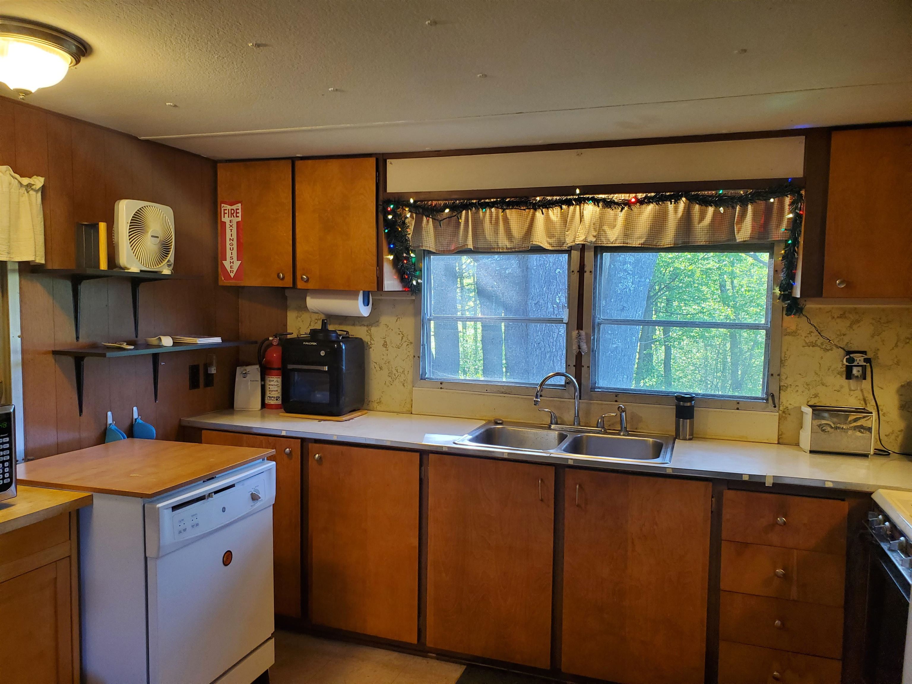 14 Old Emerys Bridge Road South Berwick, ME 03908 - Photo 3 of 20 Gallery Image 3