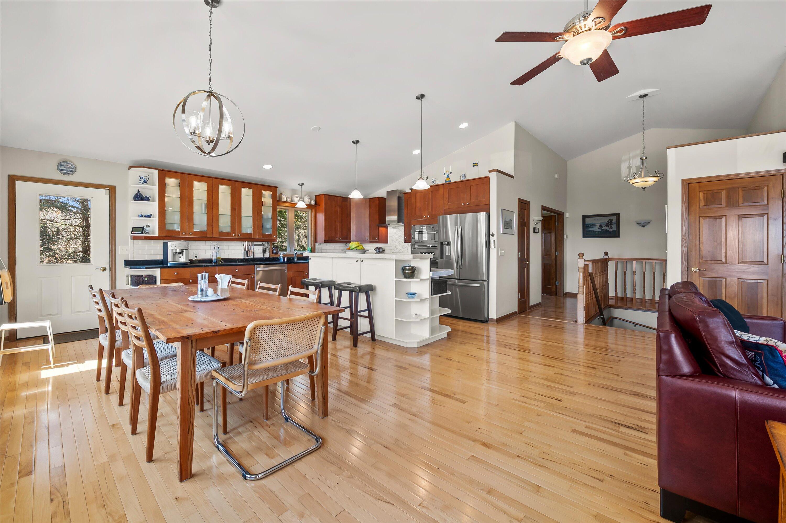 W303N2665 Maple Avenue Delafield, WI 53072 - Photo 19 of 50 Dining Space