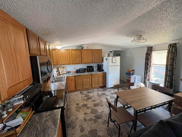 $240,000 | 30 Mission Road, Riverton, WY 82501