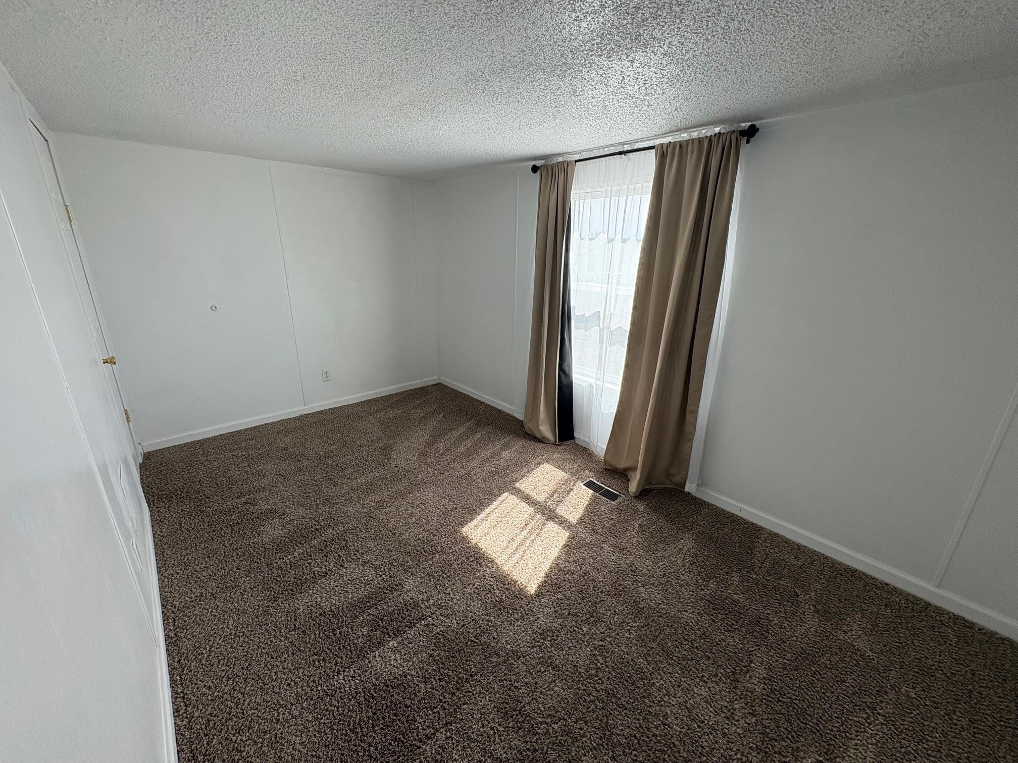 30 Mission Road Riverton, WY 82501 - Photo 7 of 38