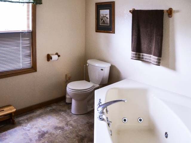1846 Hwy 8 Rhinelander Wi 54501 Rhinelander, WI 54501 - Photo 7 of 19 Gallery Image 7