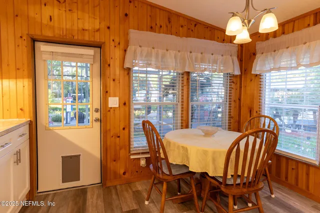 $260,000 | 104 Breezewood Circle, San Mateo, FL 32187