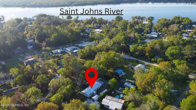 $260,000 | 104 Breezewood Circle, San Mateo, FL 32187