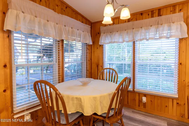 $260,000 | 104 Breezewood Circle, San Mateo, FL 32187