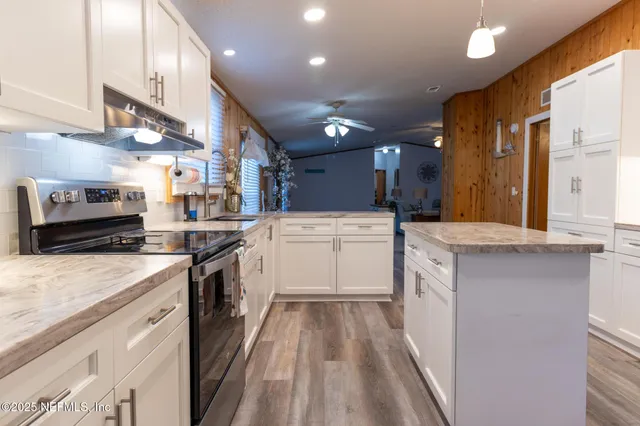 $260,000 | 104 Breezewood Circle, San Mateo, FL 32187