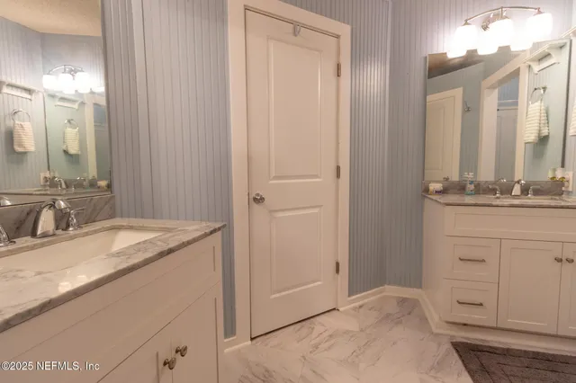 $260,000 | 104 Breezewood Circle, San Mateo, FL 32187