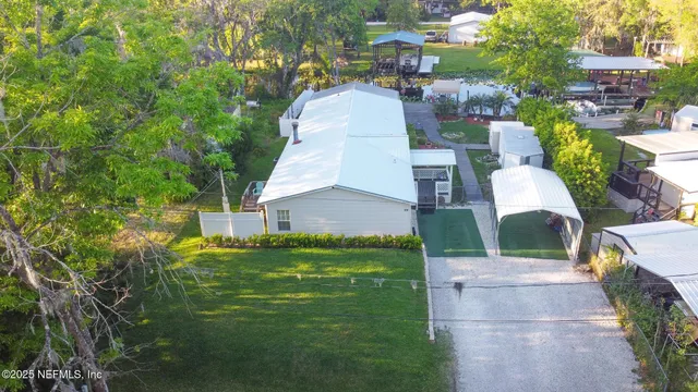 $260,000 | 104 Breezewood Circle, San Mateo, FL 32187