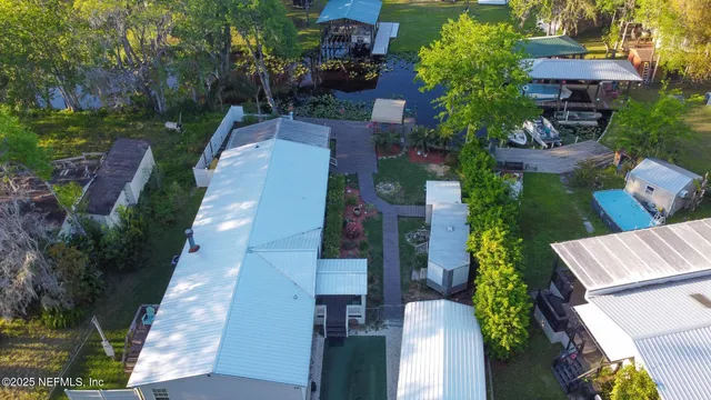 $260,000 | 104 Breezewood Circle, San Mateo, FL 32187