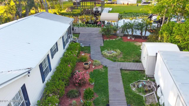 $260,000 | 104 Breezewood Circle, San Mateo, FL 32187