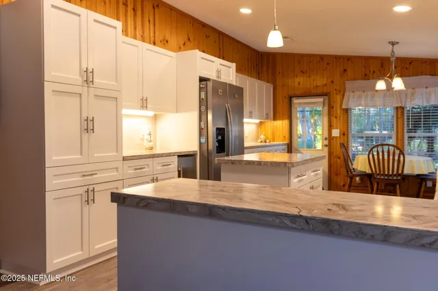 $260,000 | 104 Breezewood Circle, San Mateo, FL 32187