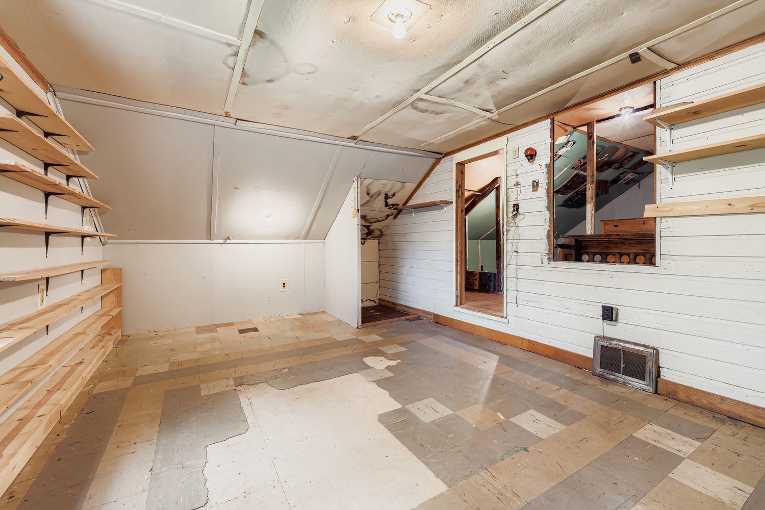 5146 Woodhill Road Minnetonka, MN 55345 - Photo 17 of 35