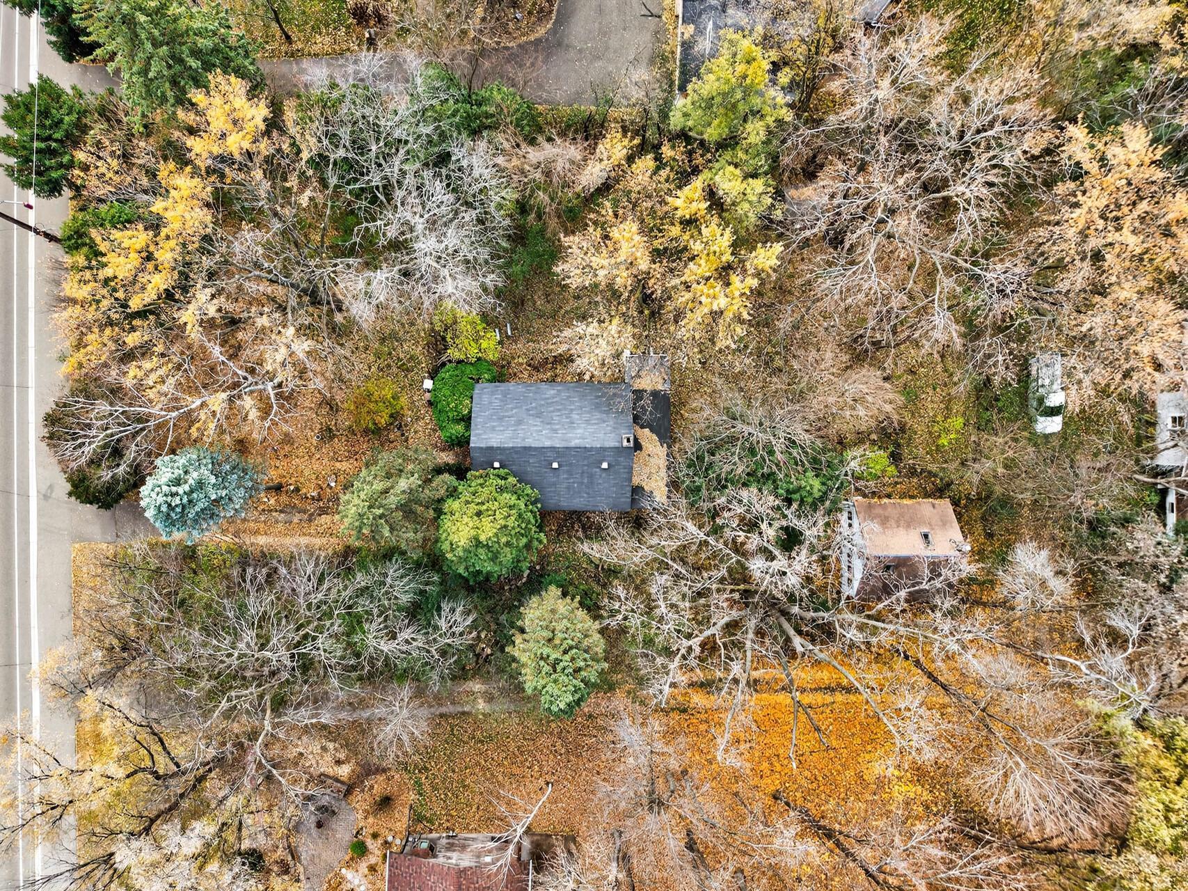 5146 Woodhill Road Minnetonka, MN 55345 - Photo 30 of 35