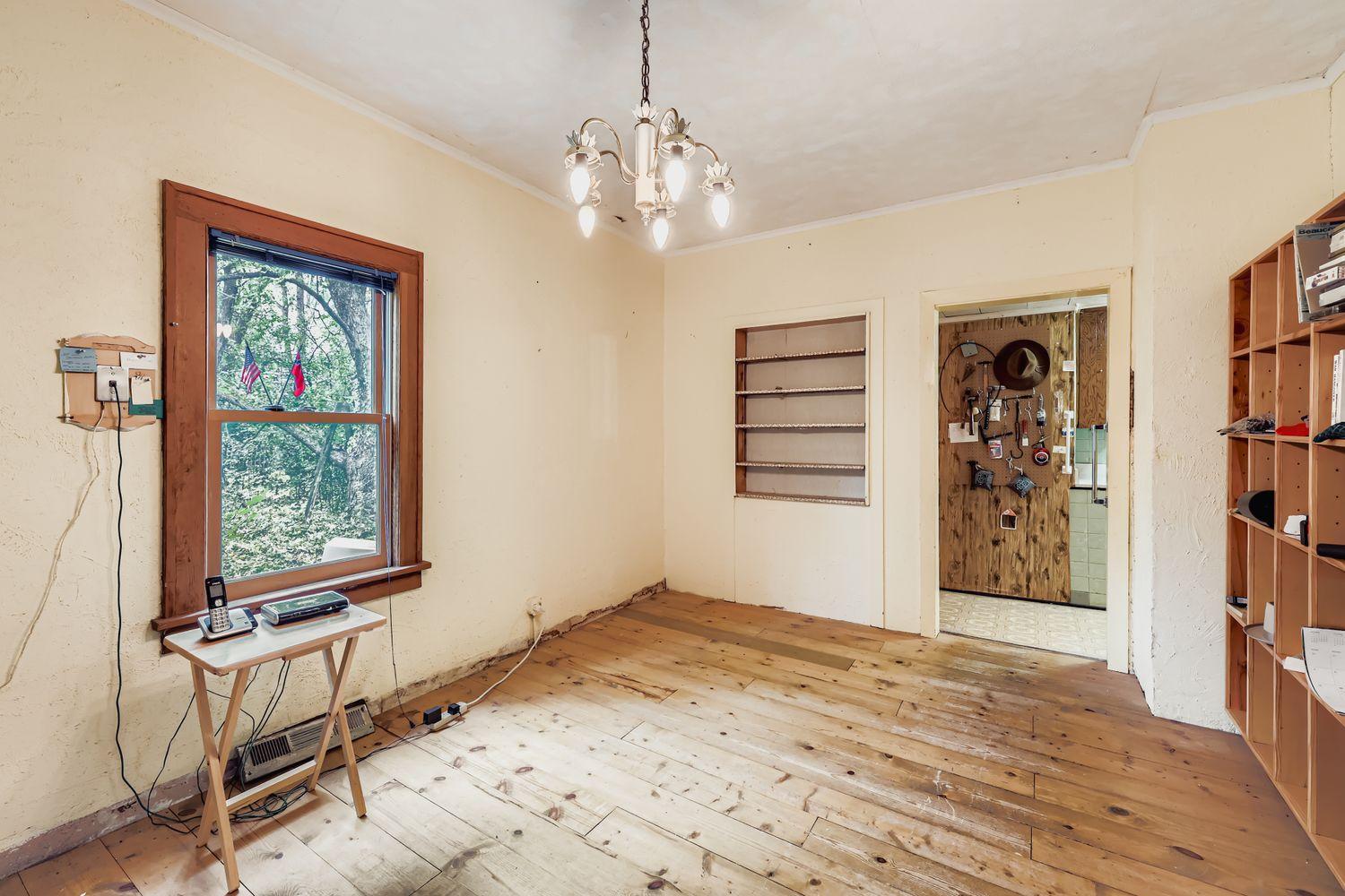 5146 Woodhill Road Minnetonka, MN 55345 - Photo 4 of 35