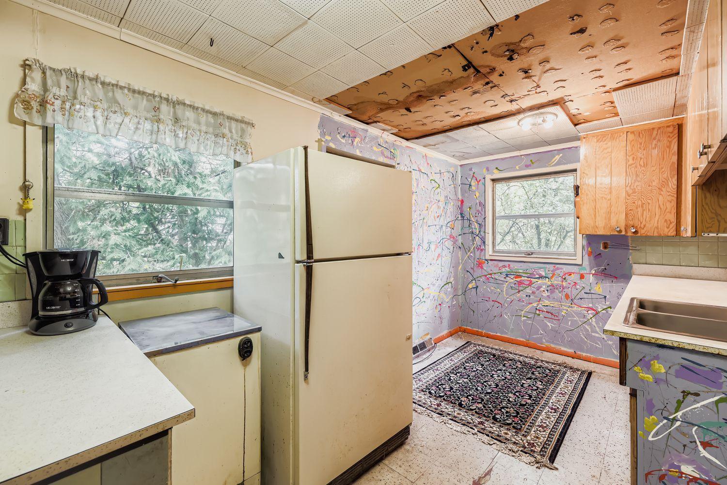 5146 Woodhill Road Minnetonka, MN 55345 - Photo 7 of 35