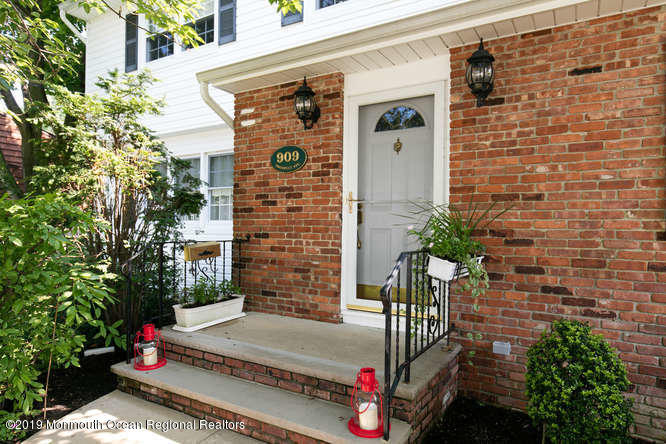 909 Prospect Avenue Spring Lake, NJ 07762 - Photo 2 of 38 Front entry
