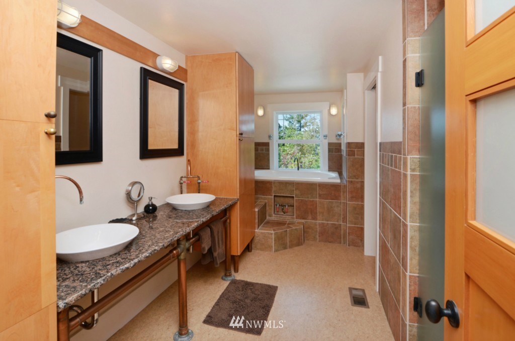 2430 East Marrowstone Road Nordland, WA 98358 - Photo 16 of 25 Gallery Image 16