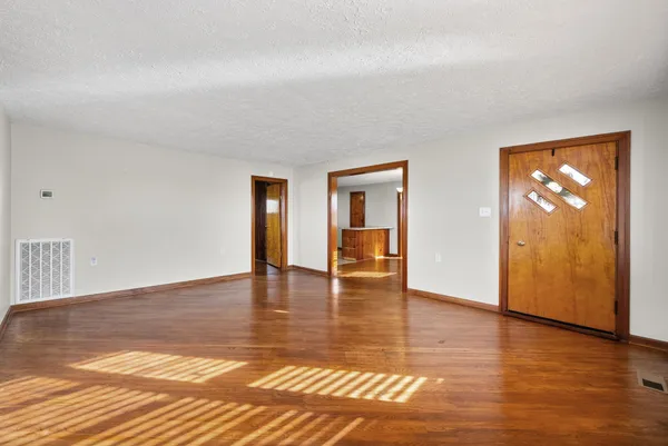 $289,900 | 4540 Canton Pike, Hopkinsville, KY 42240