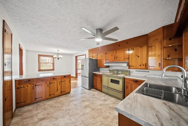 $289,900 | 4540 Canton Pike, Hopkinsville, KY 42240