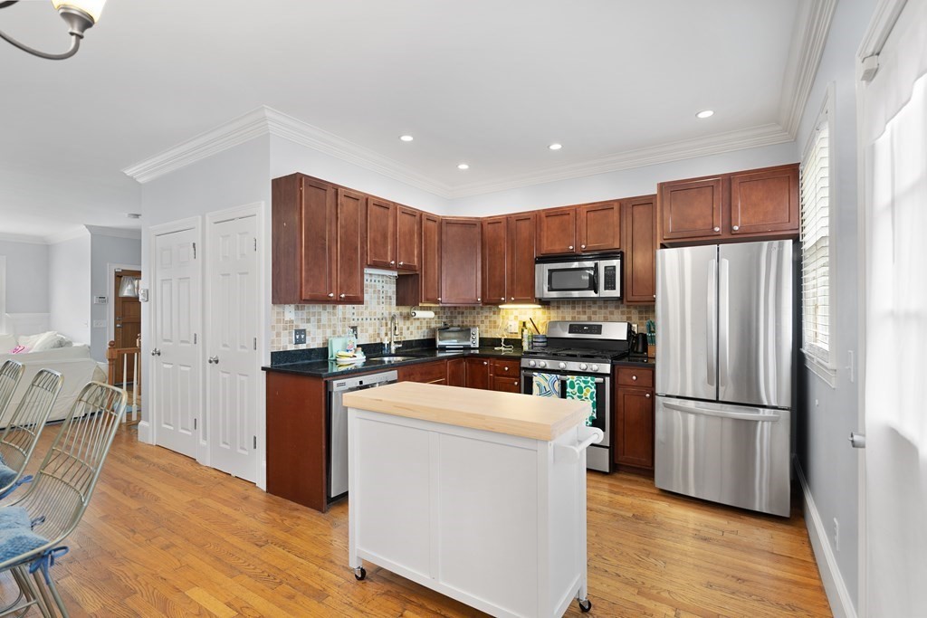 72 Baxter Street, Unit 72 Boston, MA 02127 - Photo 9 of 31