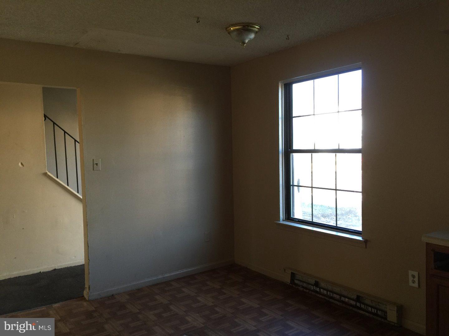 154 Hampshire Road Sicklerville, NJ 08081 - Photo 8 of 11