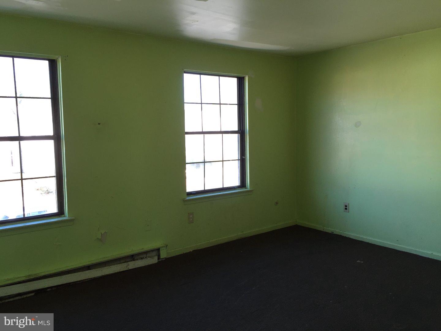 154 Hampshire Road Sicklerville, NJ 08081 - Photo 9 of 11