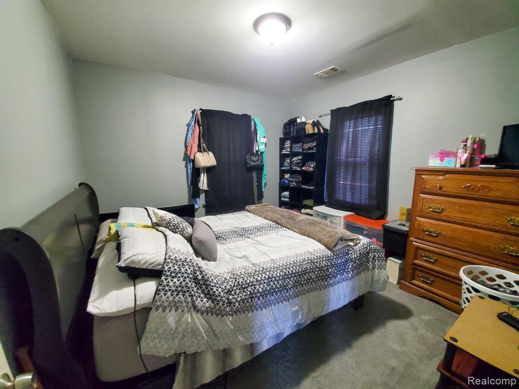 6767 Rivard Avenue Warren, MI 48091 - Photo 13 of 18