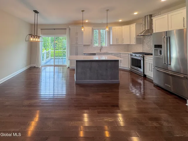 $3,300 | 10 Cypress Street, Ballston, NY 12019