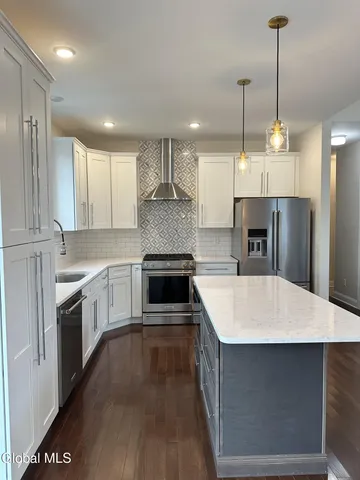 $3,300 | 10 Cypress Street, Ballston, NY 12019