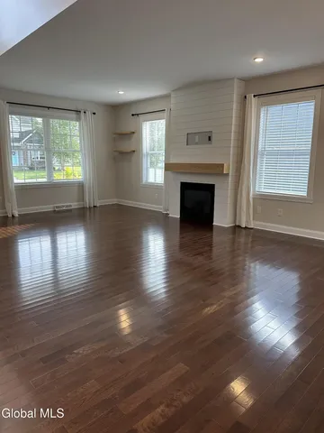 $3,300 | 10 Cypress Street, Ballston, NY 12019