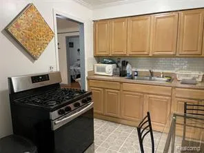 $139,900 | 1600 Woodward Heights, Ferndale, MI 48220