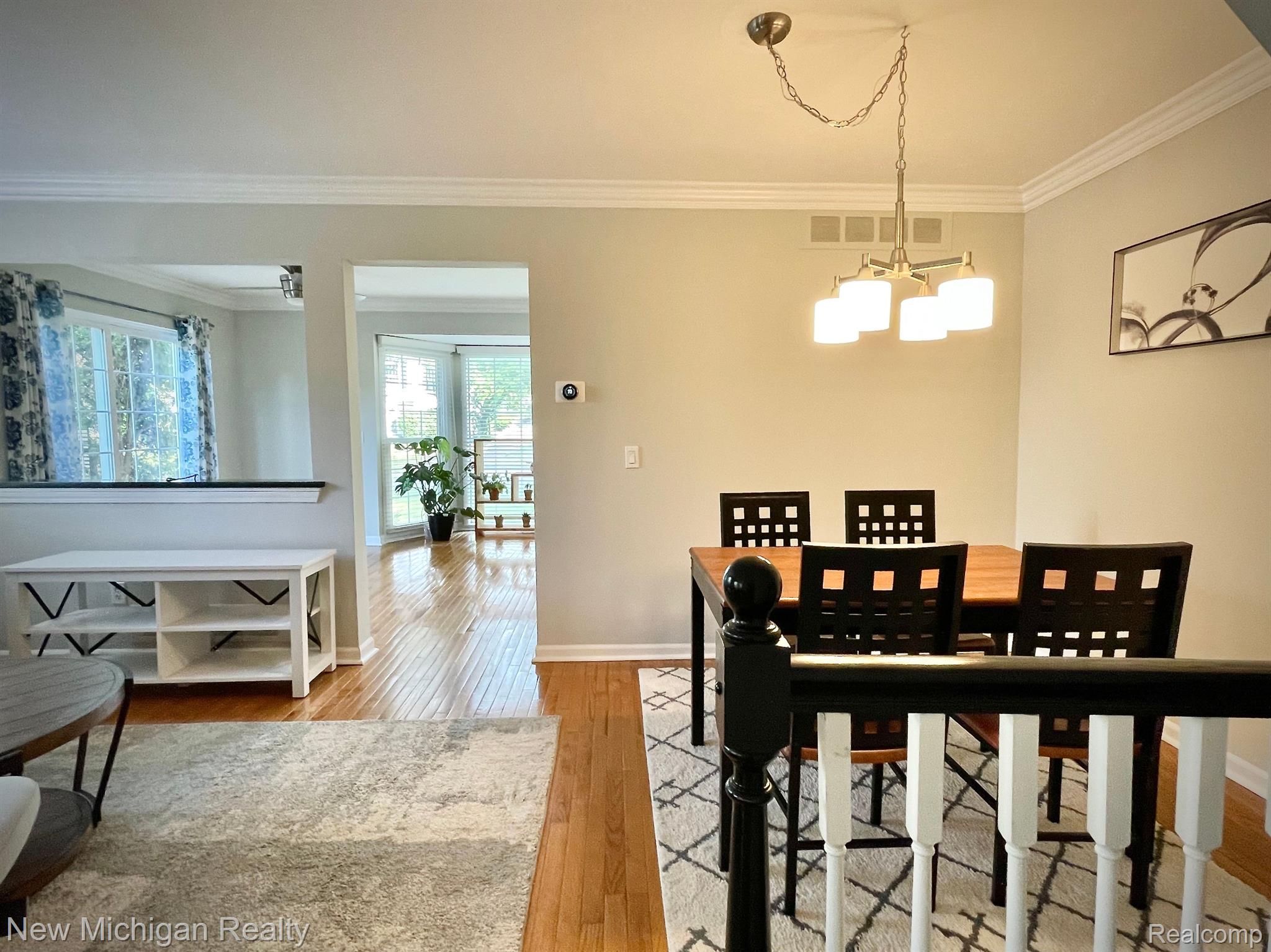 1292 Brook Lane Rochester, MI 48306 - Photo 5 of 10 Gallery Image 5