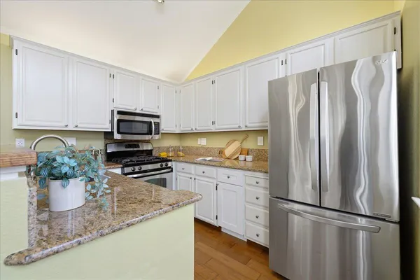 $849,000 | 727 Port Walk Place, Redwood City, CA 94065