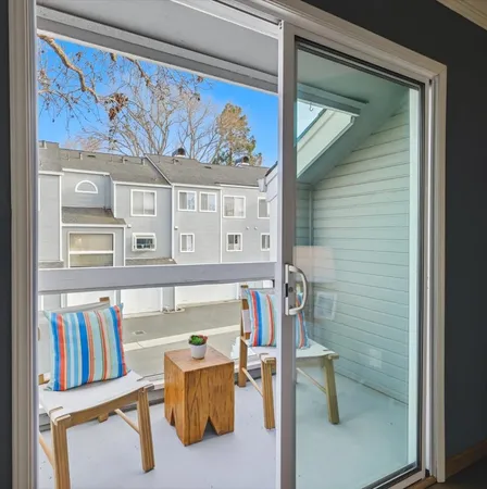 $849,000 | 727 Port Walk Place, Redwood City, CA 94065