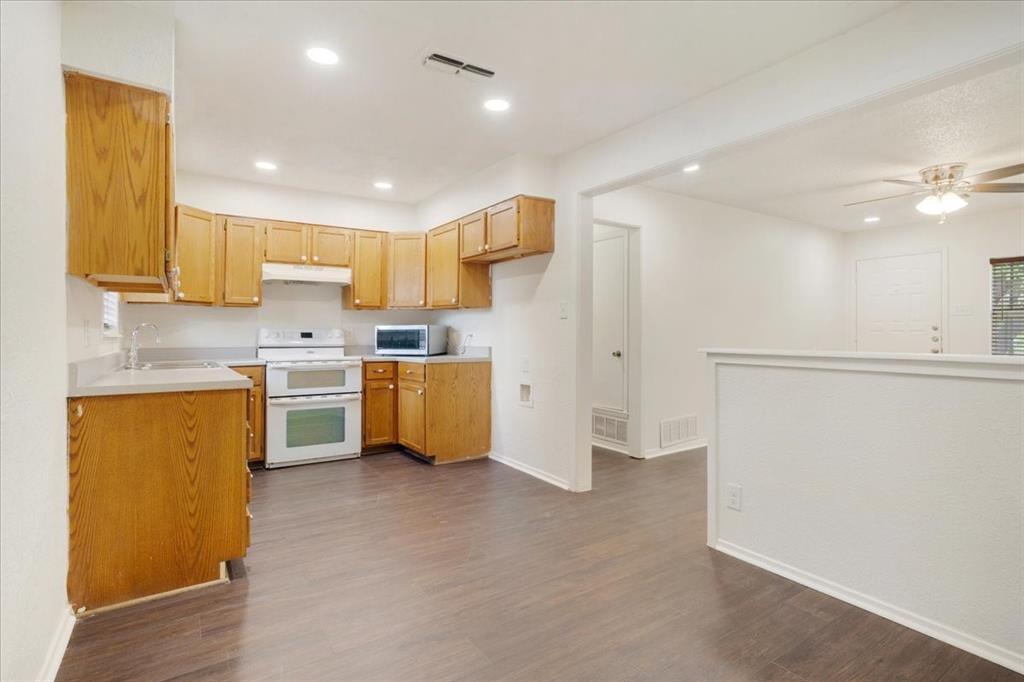 1829 Ridgewood Road Denison, TX 75020 - Photo 10 of 25