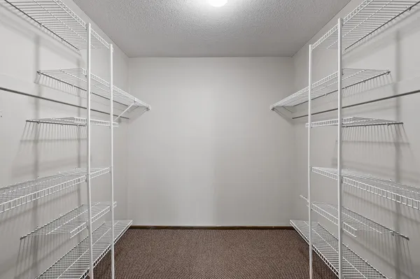 $2,650 | 450 Ford Road, Unit 319, St. Louis Park, MN 55426
