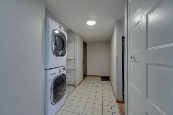 $2,650 | 450 Ford Road, Unit 319, St. Louis Park, MN 55426