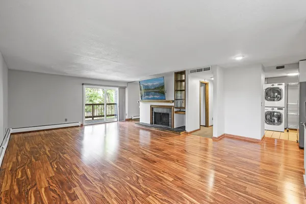 $2,650 | 450 Ford Road, Unit 319, St. Louis Park, MN 55426